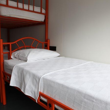 Hush Hostel Moda Istanboel Buitenkant foto
